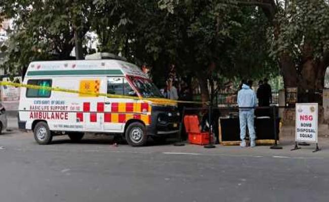प्रशांत विहार धमाका, पुलिस ने दर्ज किया केस