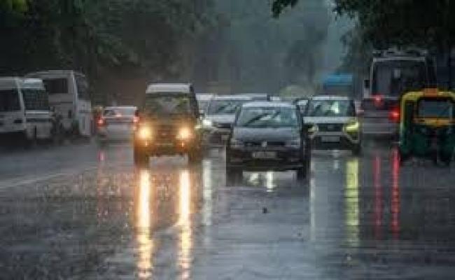 पश्चिम बंगाल में ठंडी हवाओं के साथ हल्की बारिश की संभावना