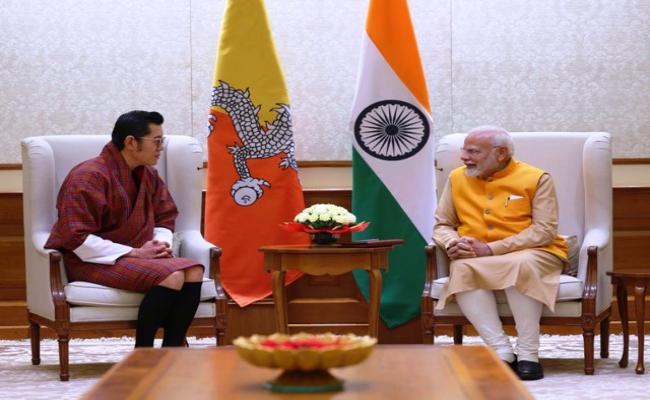 प्रधानमंत्री मोदी और भूटान नरेश ने की द्विपक्षीय बैठक, संबंधों की लगातार मजबूती को लेकर जताई प्रतिबद्धता