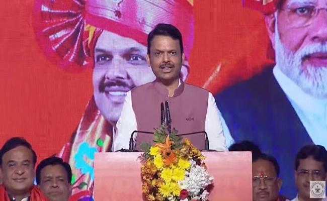 देवेंद्र फडणवीस तीसरी बार बने महाराष्ट्र के मुख्यमंत्री