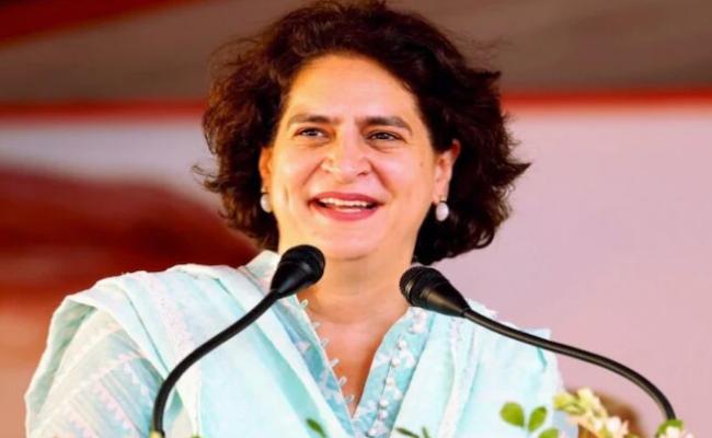 राष्ट्रपति का बहुत सम्मान करती हैं सोनिया गांधी, उनके बयान को जानबूझकर तोड़ा-मरोड़ा गया: प्रियंका
