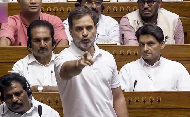 लोकसभा में राहुल गांधी ने की वोटर लिस्ट पर चर्चा कराने की मांग