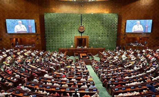संसद की वक्फ विधेयक पर मुहर, अब राष्ट्रपति के पास भेजा जाएगा