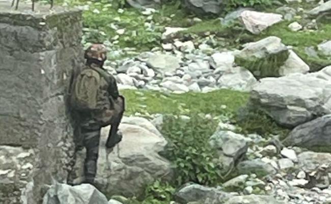 किश्तवाड़ मुठभेड़ में दो और आतंकवादी मारे गए, मृतकों की संख्या हुई 3,ऑपरेशन जारी