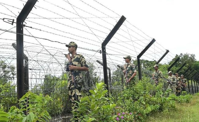 जम्मू-कश्मीर में  सुरक्षा बलों ने सात आतंकियों को किया ढेर, वीडियो किया जारी