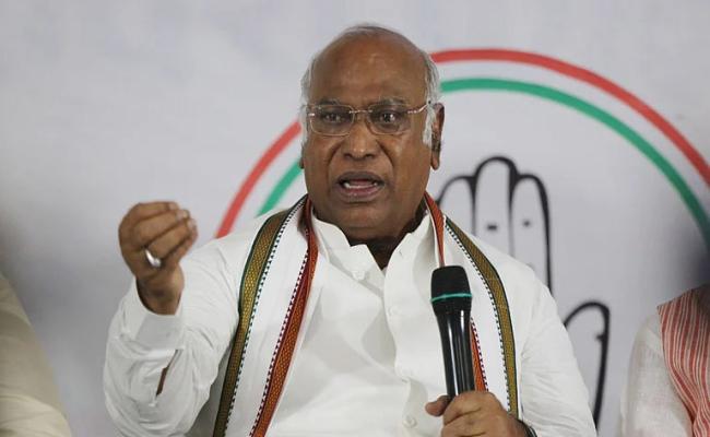 गाजा संघर्ष को लेकर विदेश नीति पर कांग्रेस ने उठाए सवाल, खरगे ने पूछा- क्या हमने नैतिक कूटनीति छोड़ दी?