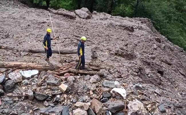 उत्तराखंडः यमुनोत्री हाईवे पर सिलाई बैंड के पास फटा बादल, 8 से 9 मजदूर लापता