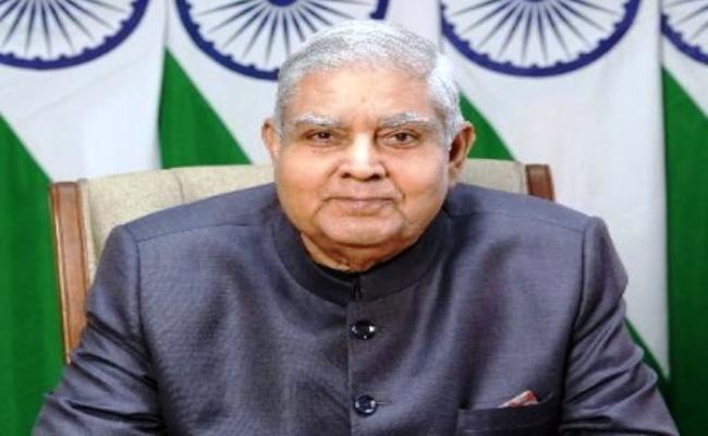 उपराष्ट्रपति जगदीप धनखड़ के इस्तीफे पर विपक्ष ने उठाए सवाल