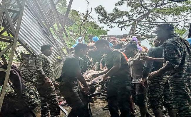 वैष्णो देवी मार्ग पर भूस्खलन की चपेट में आने से  30 की मौत, बचाव अभियान जारी