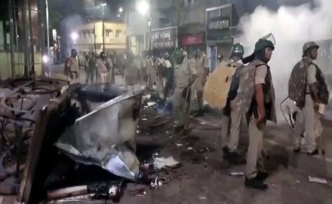 कटक के 13 थाना क्षेत्रों में तनाव, कर्फ्यू लगाया गया, इंटरनेट सेवाएं निलंबित