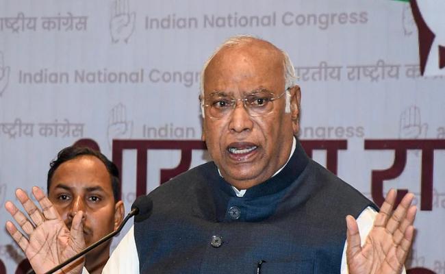 असम चुनाव: खड़गे बोले- मुख्यमंत्री हिमंत विश्व शर्मा सबसे भ्रष्ट, कांग्रेस गठबंधन बहुमत हासिल करेगा