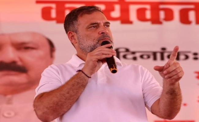 कांग्रेस ने आर्थिक संकट की चेतावनी दी, भाजपा-आरएसएस पर संविधान कमजोर करने का लगाया आरोप 