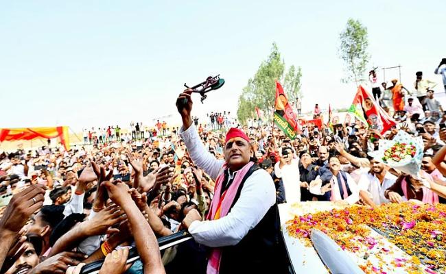 आरक्षण दान नहीं है: अखिलेश यादव ने भाजपा पर ‘अधिकारों की लूट’ का आरोप लगाया