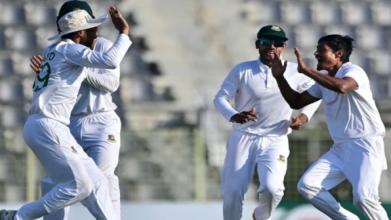 सिलहट टेस्ट: तईजुल इस्लाम के 10 विकेटों की बदौलत बांग्लादेश ने न्यूजीलैंड पर दर्ज की ऐतिहासिक जीत