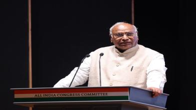 कांग्रेस आलाकमान ने 13 राज्यों और 3 केंद्र शासित प्रदेशों के जिलाध्यक्षों के साथ की मैराथन बैठक