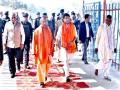 अयोध्या : मुख्यमंत्री योगी ने केंद्रीय मंत्रियों संग रामलला के दरबार में नवाया शीश, हनुमानगढ़ी में टेका मत्था